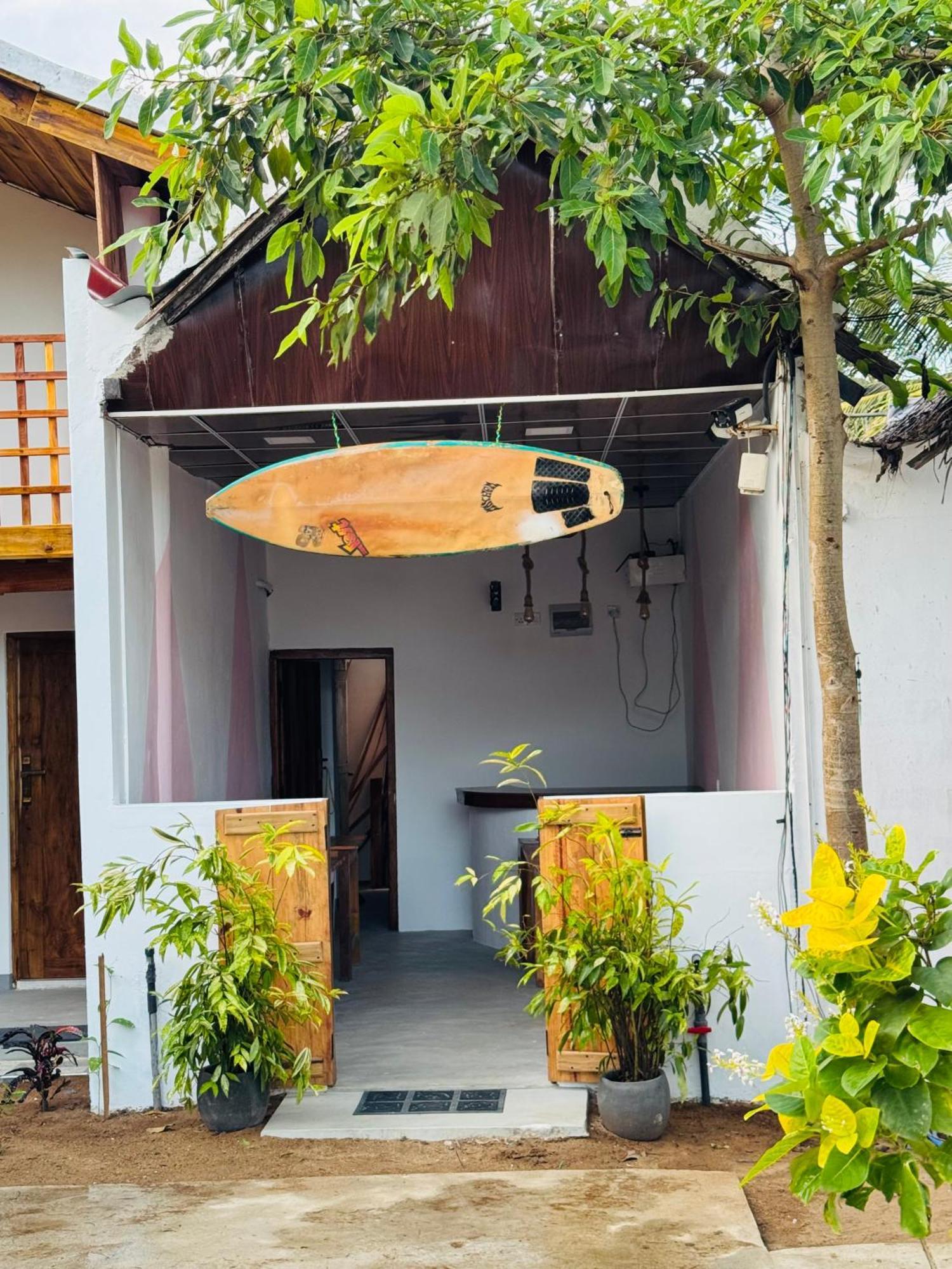 Beach Wave Hotel Vịnh Arugam Ngoại thất bức ảnh