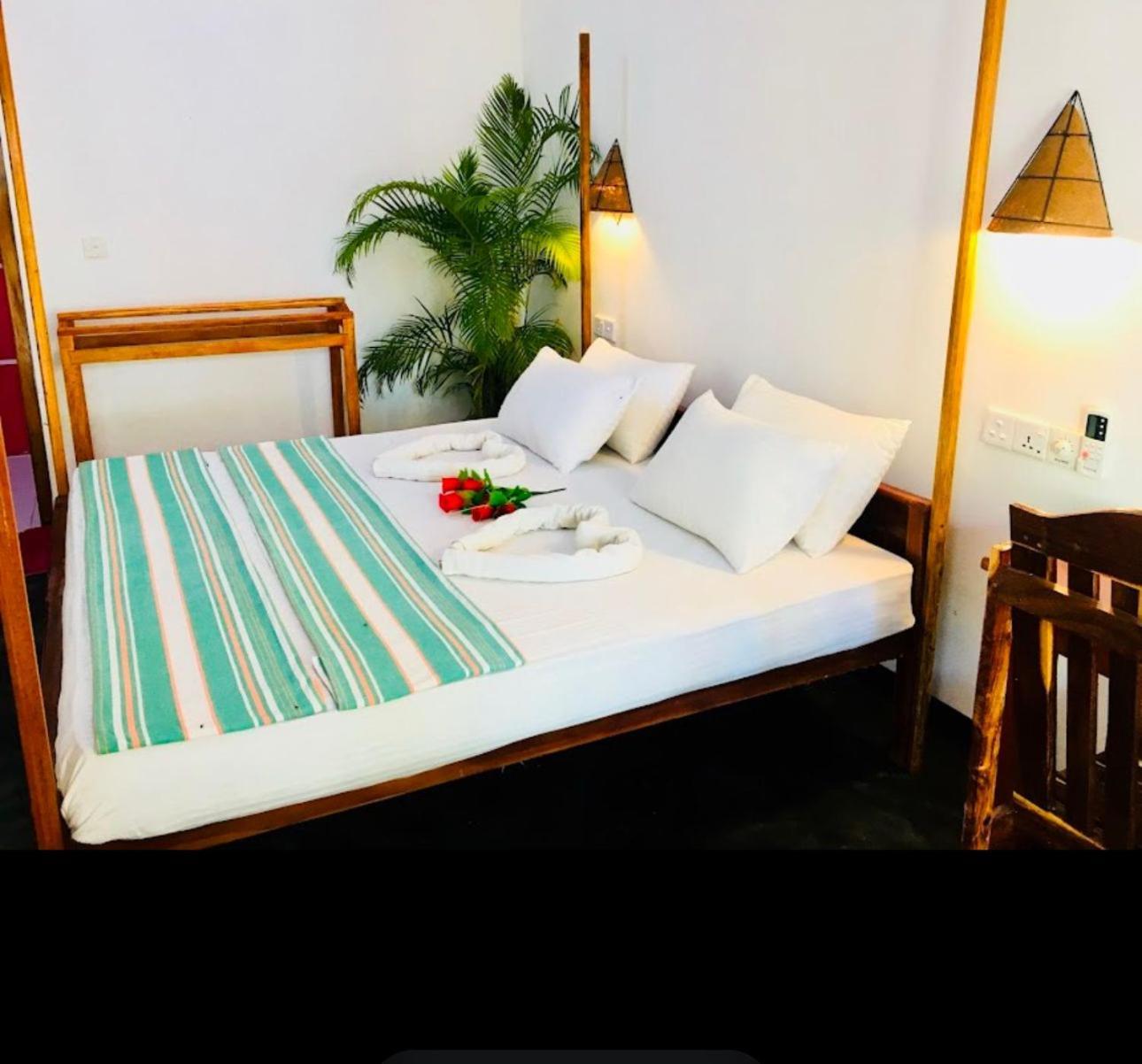 Beach Wave Hotel Vịnh Arugam Ngoại thất bức ảnh