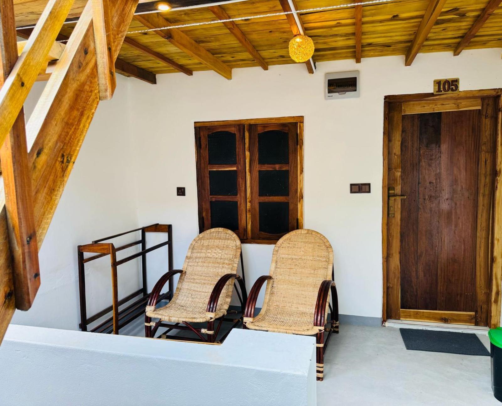 Beach Wave Hotel Vịnh Arugam Ngoại thất bức ảnh