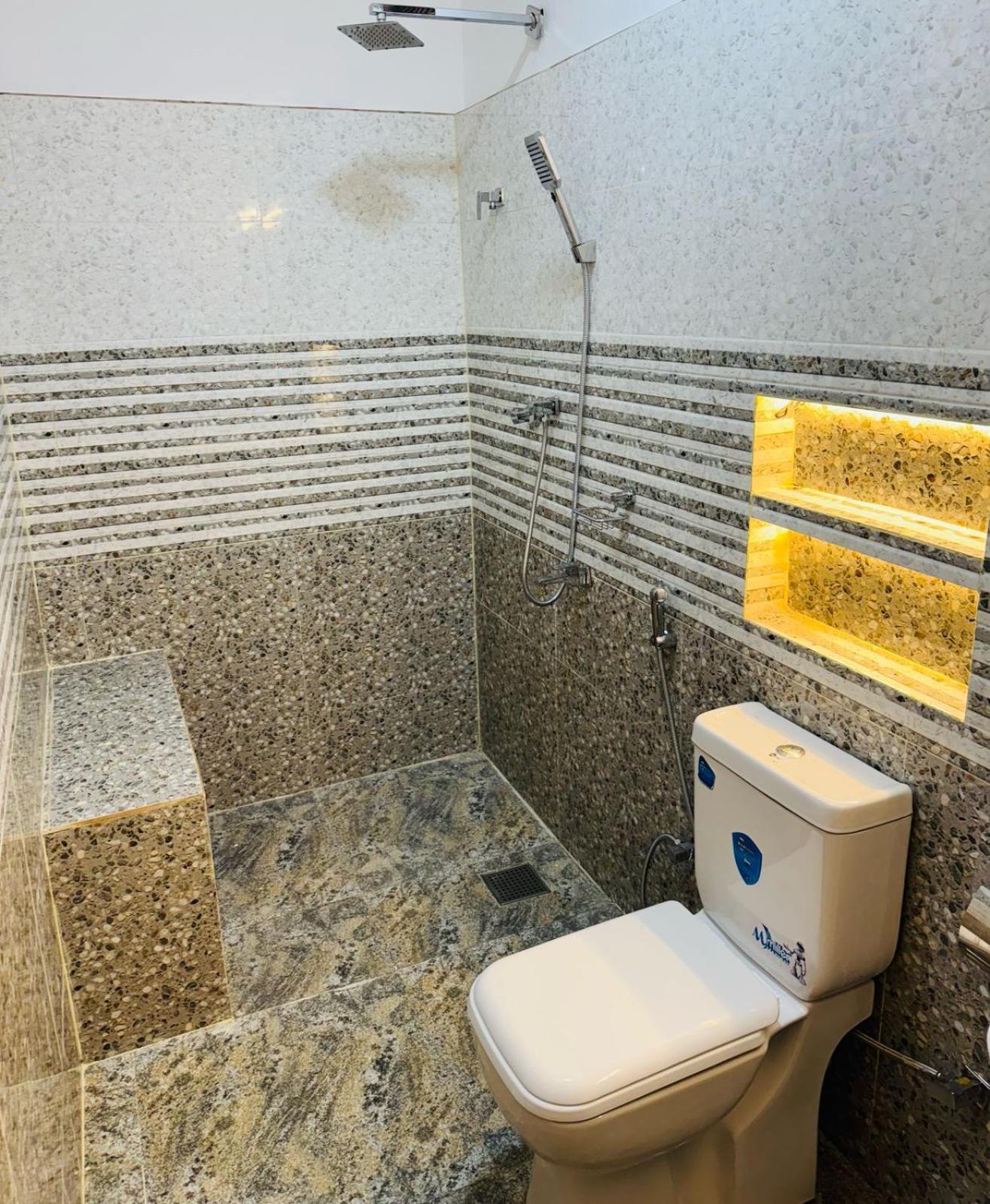 Beach Wave Hotel Vịnh Arugam Ngoại thất bức ảnh