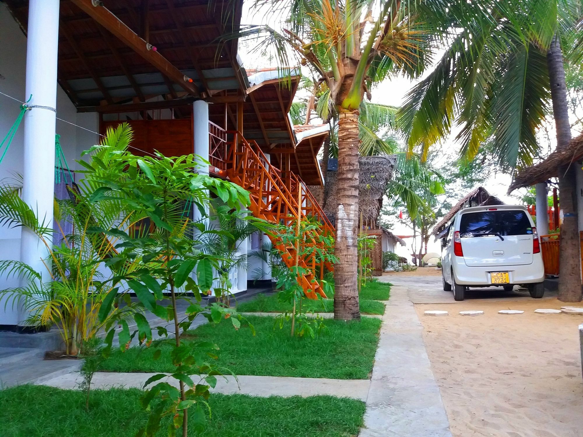 Beach Wave Hotel Vịnh Arugam Ngoại thất bức ảnh